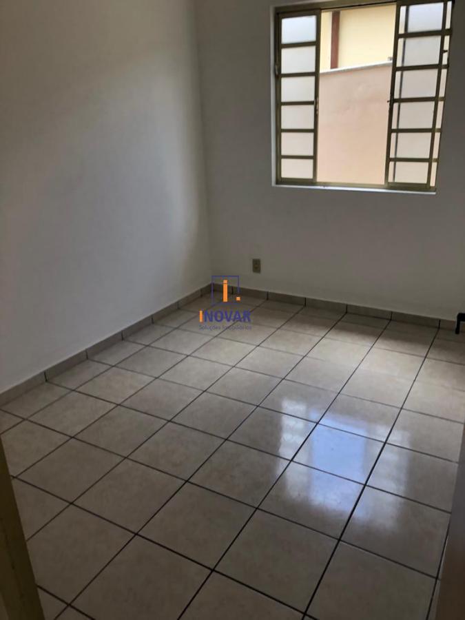 Casa à venda com 2 quartos, 180m² - Foto 9