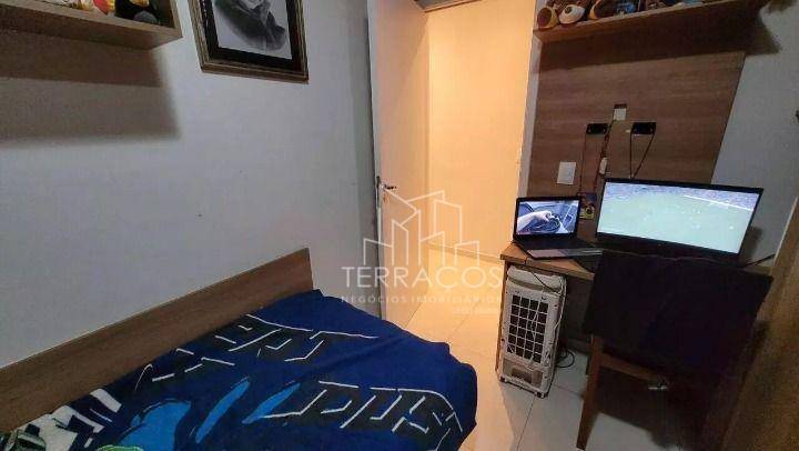 Apartamento para alugar com 3 quartos, 77m² - Foto 16