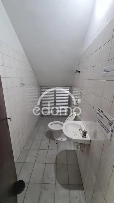 Prédio Inteiro para alugar, 240m² - Foto 8