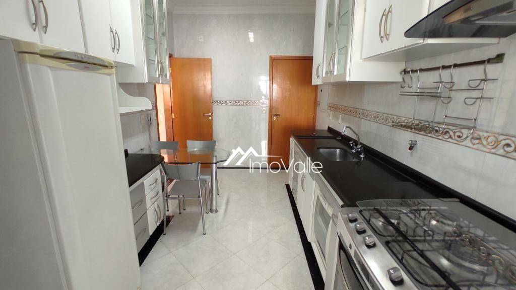 Cobertura à venda e aluguel com 4 quartos, 262m² - Foto 3