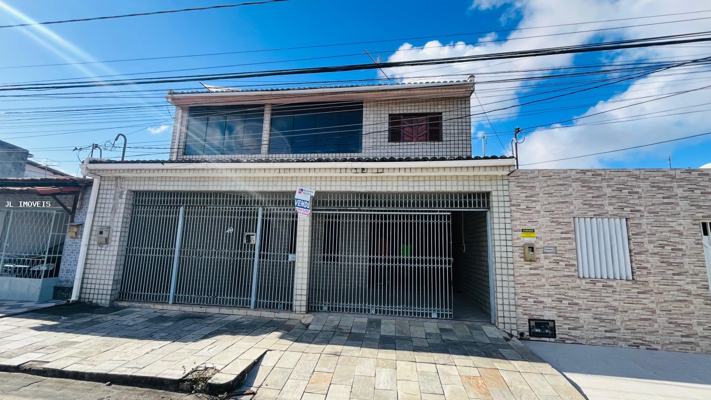 Casa à venda com 9 quartos, 180m² - Foto 27