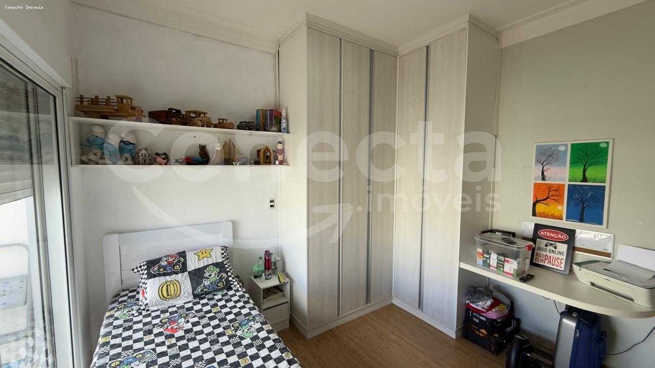 Casa de Condomínio à venda com 3 quartos, 228m² - Foto 33