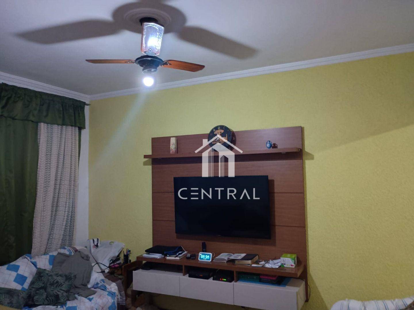Casa para alugar com 2 quartos, 340m² - Foto 2