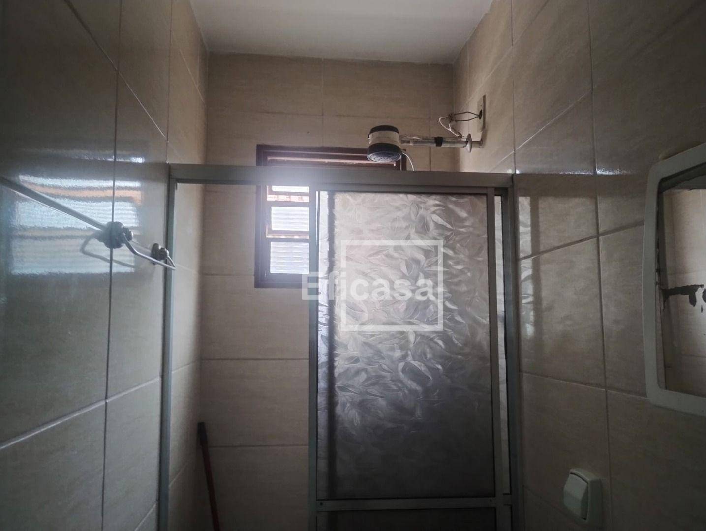 Casa à venda com 2 quartos, 170m² - Foto 13