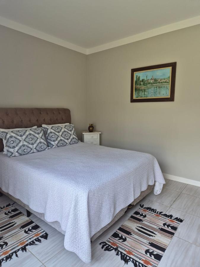Casa de Condomínio à venda com 3 quartos, 210m² - Foto 9