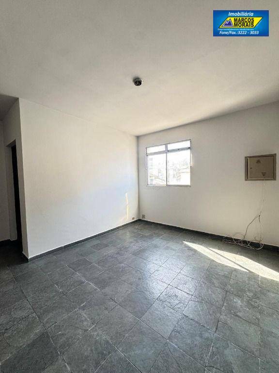 Apartamento à venda com 2 quartos, 76m² - Foto 4