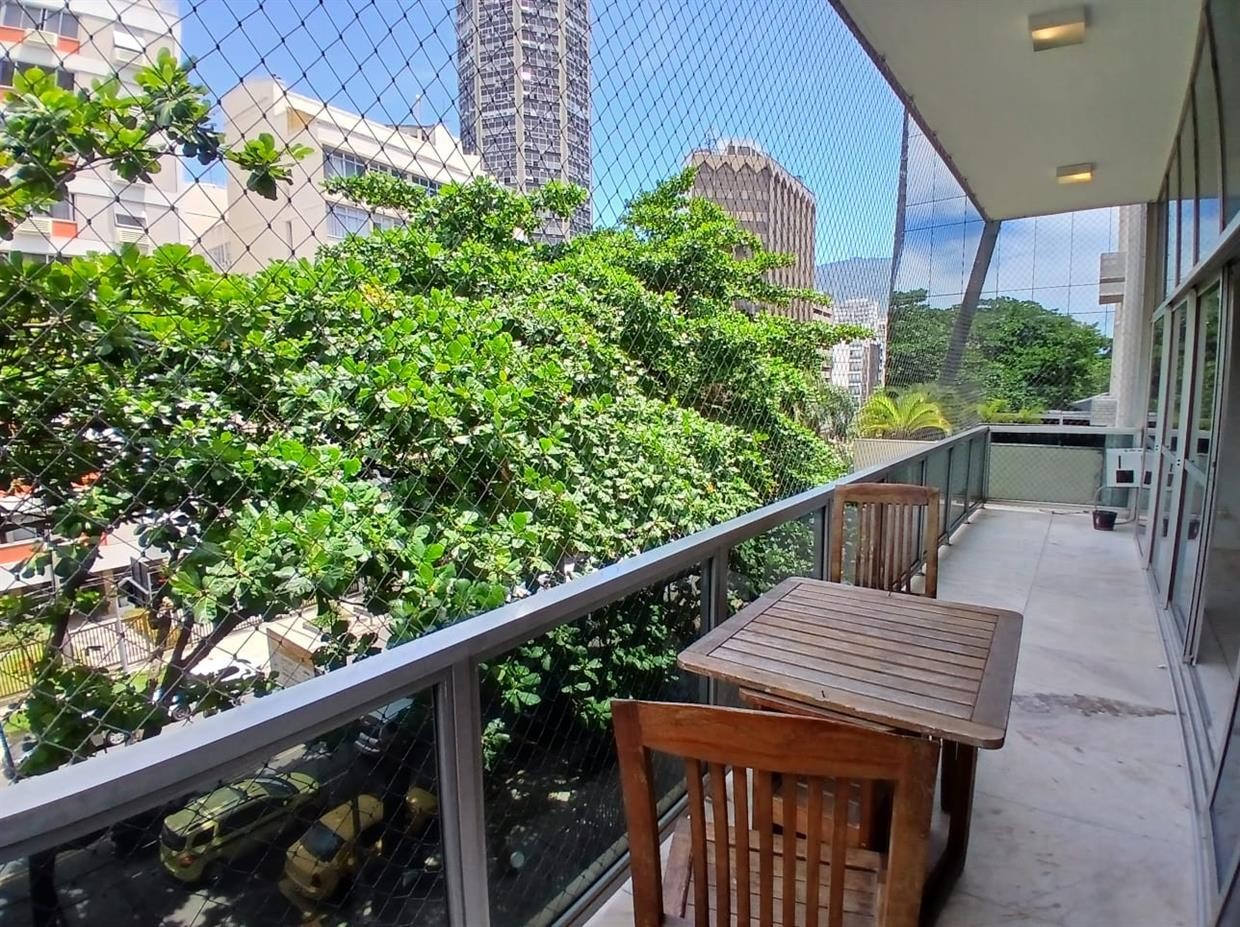 Apartamento à venda com 4 quartos, 194m² - Foto 7