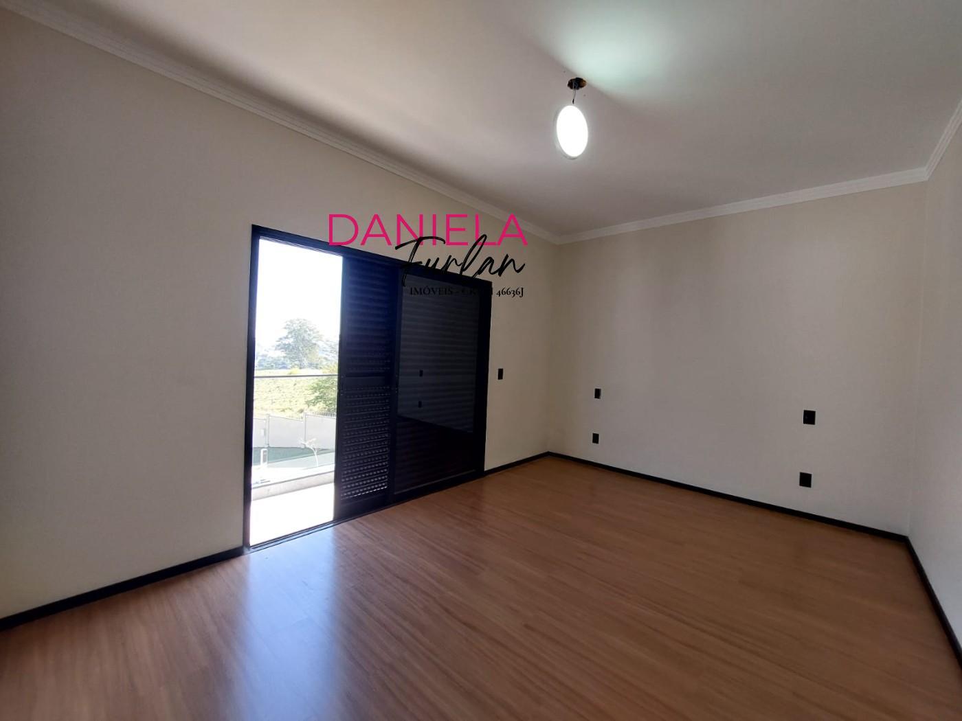 Casa de Condomínio à venda com 3 quartos, 302m² - Foto 30