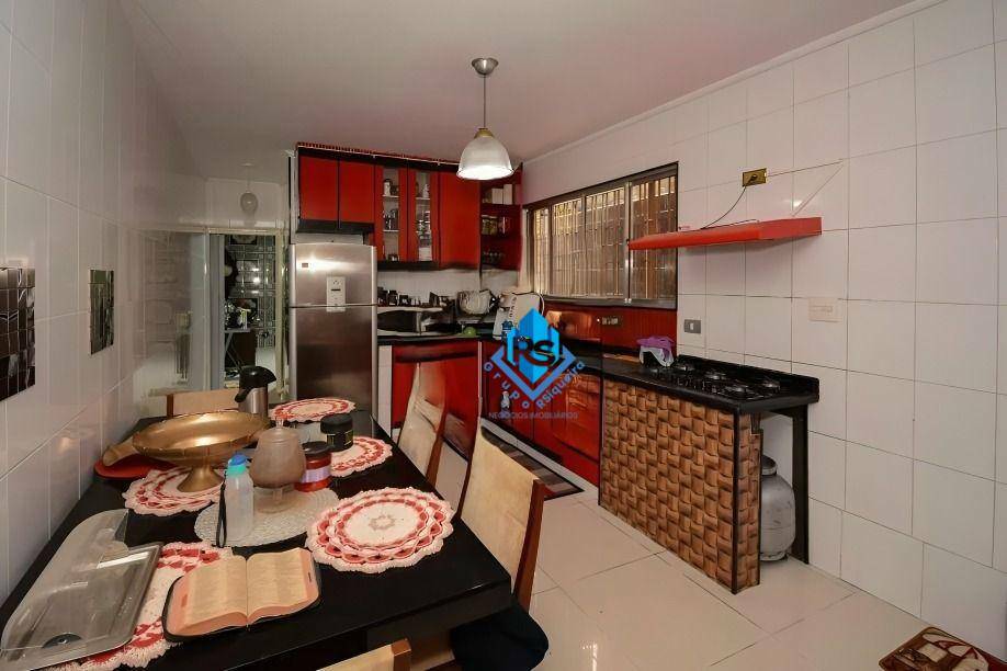 Sobrado para alugar com 2 quartos, 190m² - Foto 6