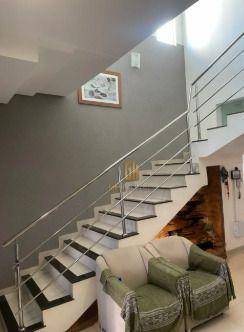 Sobrado à venda com 3 quartos, 219m² - Foto 4