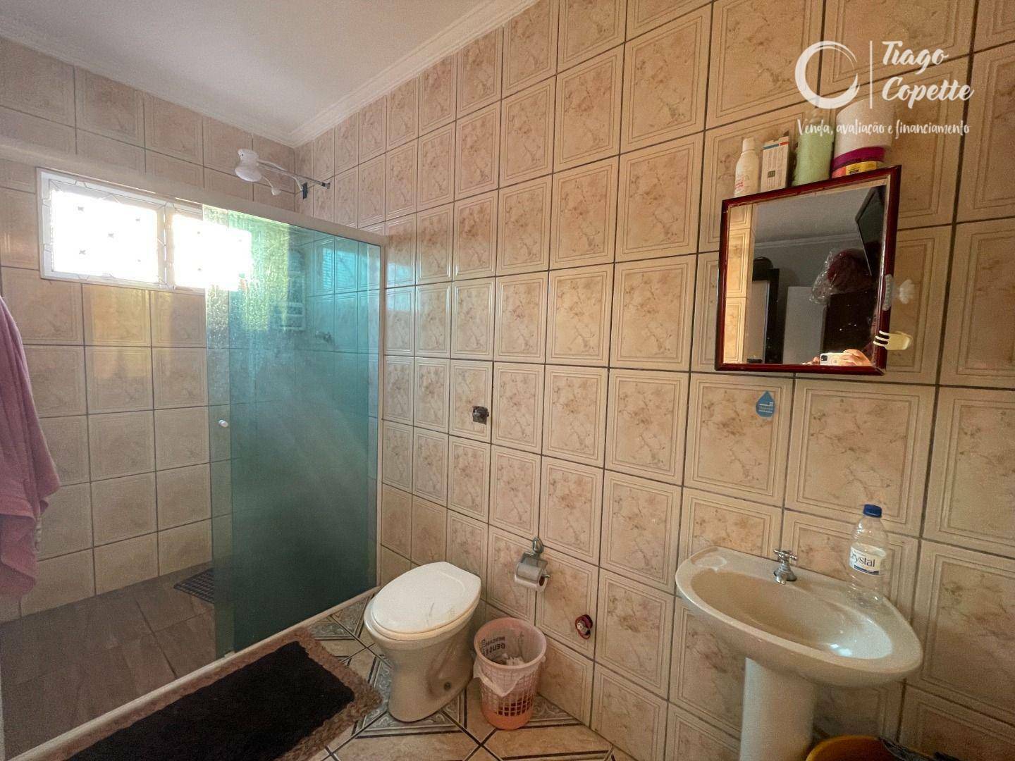 Casa à venda com 6 quartos, 202m² - Foto 8