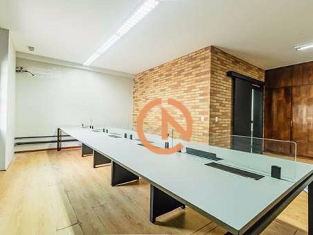 Sobrado à venda e aluguel com 11 quartos, 369m² - Foto 17