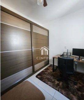 Apartamento à venda com 2 quartos, 70m² - Foto 1