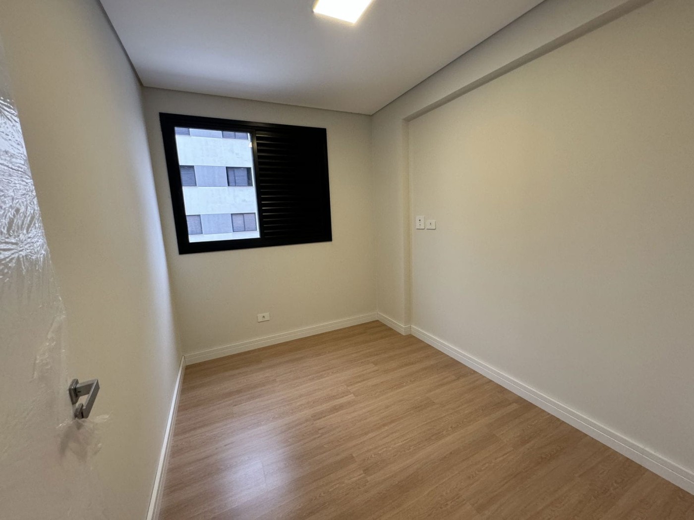 Apartamento à venda com 2 quartos, 55m² - Foto 11