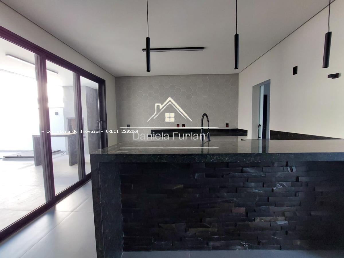 Casa de Condomínio à venda com 3 quartos, 200m² - Foto 8