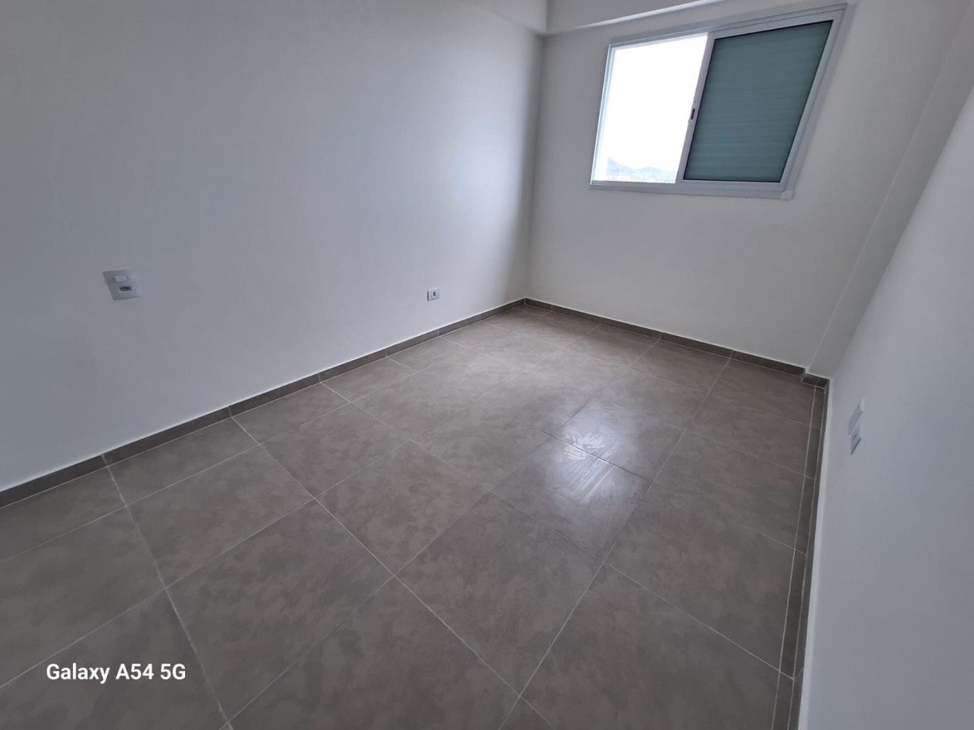 Apartamento para alugar com 3 quartos, 92m² - Foto 11