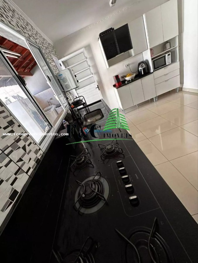 Casa à venda com 3 quartos, 200m² - Foto 11
