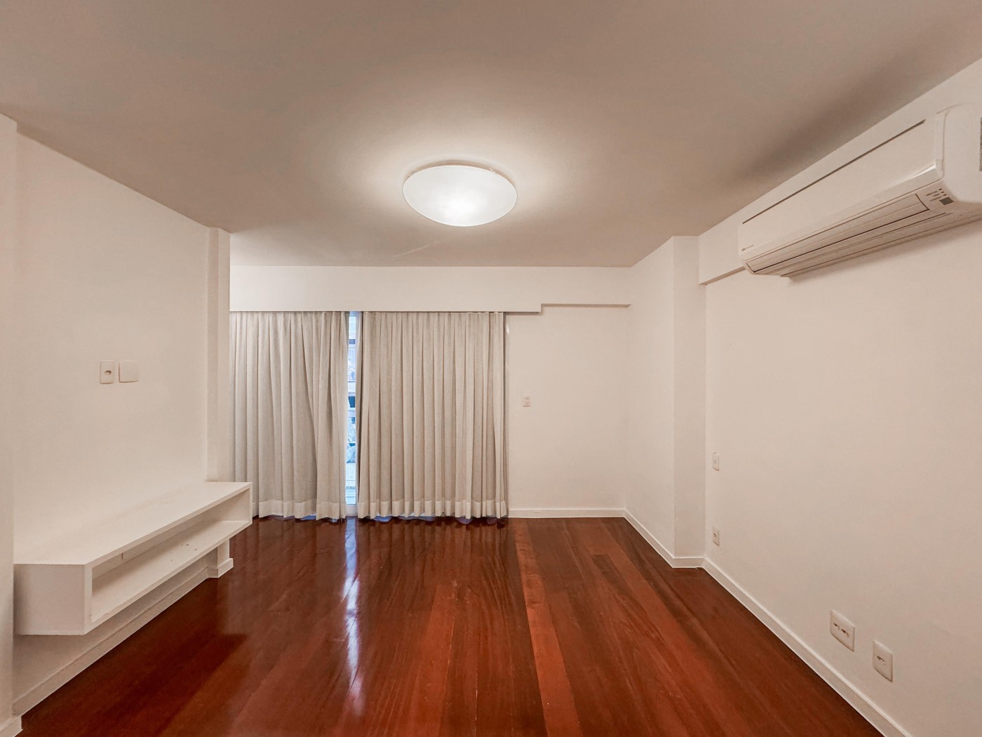 Apartamento à venda com 3 quartos, 199m² - Foto 43