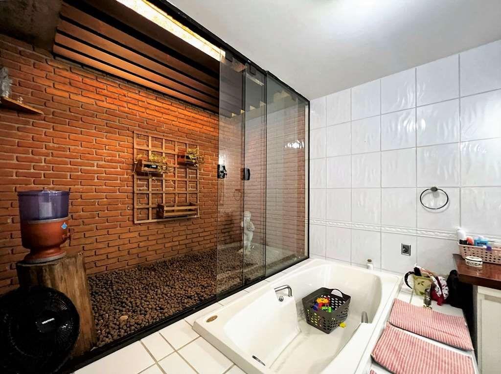 Casa à venda com 4 quartos, 640m² - Foto 21