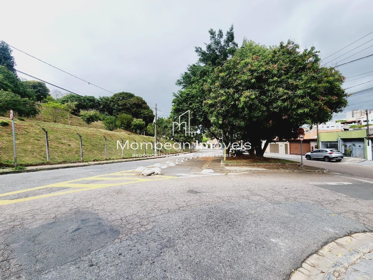 Casa à venda com 2 quartos, 338m² - Foto 4