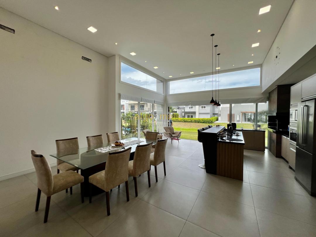 Casa de Condomínio à venda com 4 quartos, 188m² - Foto 3