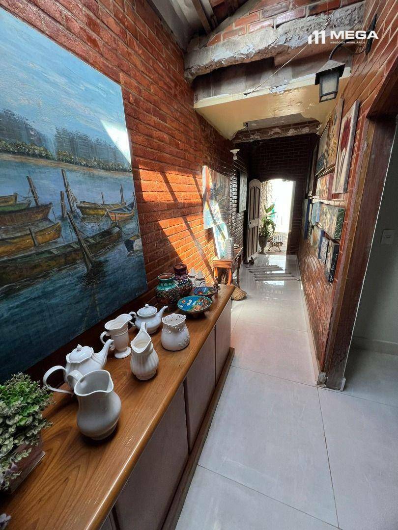 Casa à venda com 3 quartos, 349m² - Foto 13