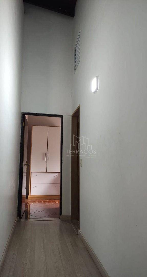 Chácara à venda com 4 quartos, 650m² - Foto 19