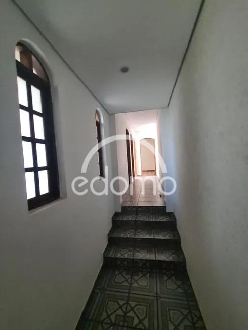 Prédio Inteiro para alugar com 3 quartos, 150m² - Foto 11