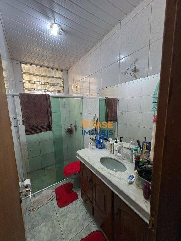 Casa à venda com 3 quartos, 82m² - Foto 9