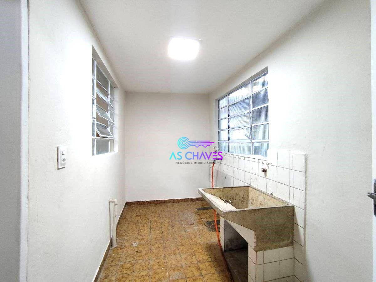 Casa à venda com 2 quartos, 190m² - Foto 14