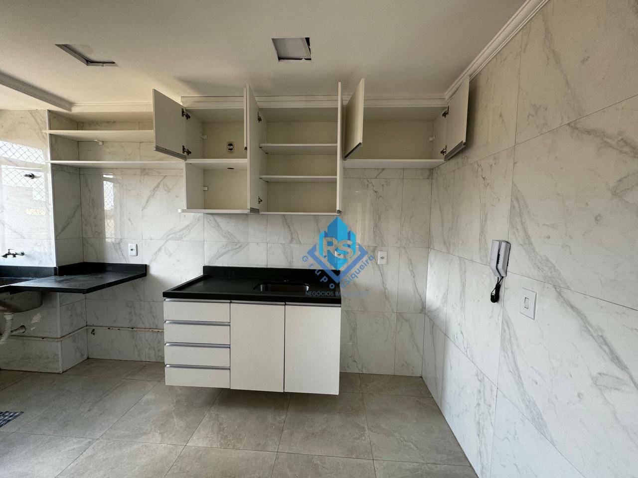 Apartamento à venda e aluguel com 2 quartos, 50m² - Foto 9