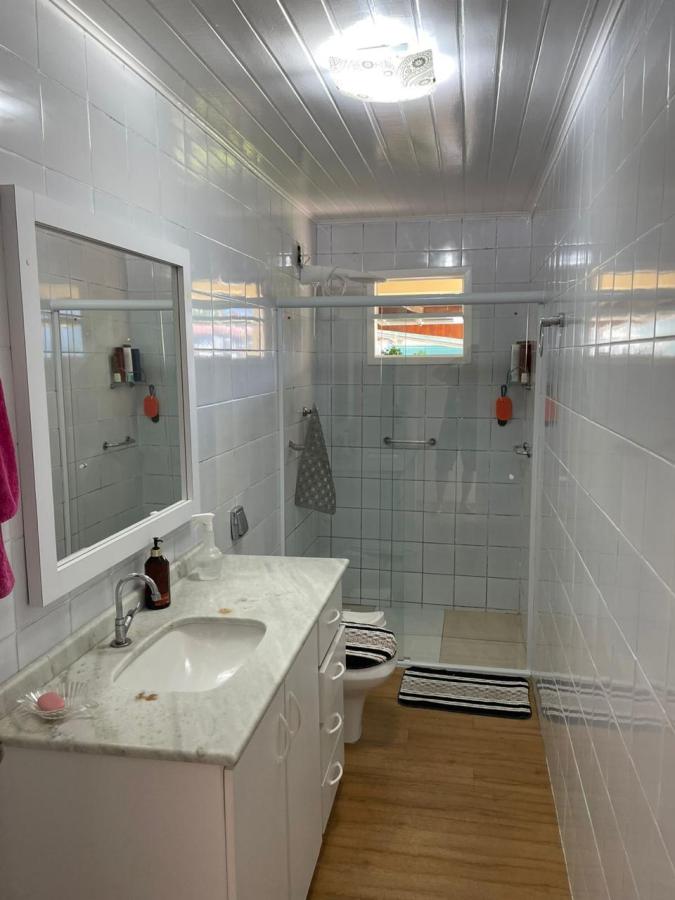 Casa à venda com 5 quartos, 200m² - Foto 25
