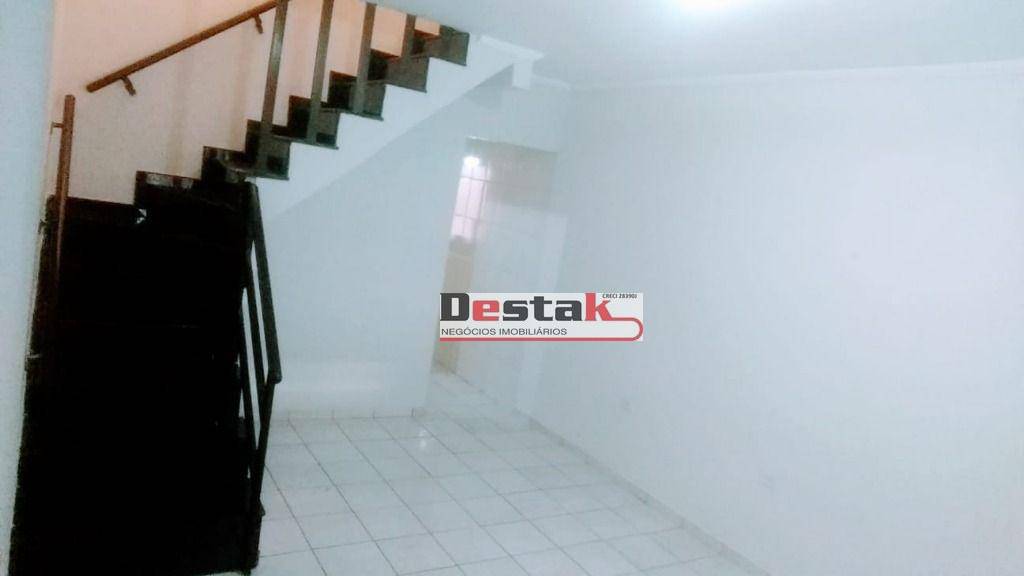 Sobrado à venda com 3 quartos, 275m² - Foto 2