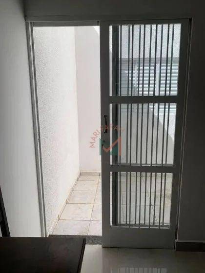 Casa à venda com 3 quartos, 194m² - Foto 10