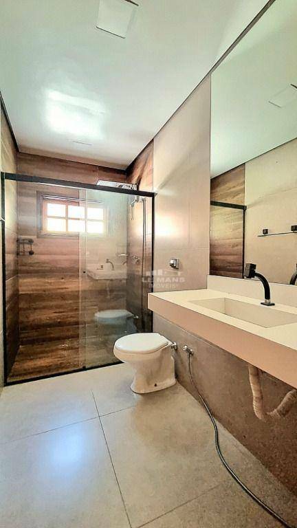 Casa à venda com 3 quartos, 220m² - Foto 26