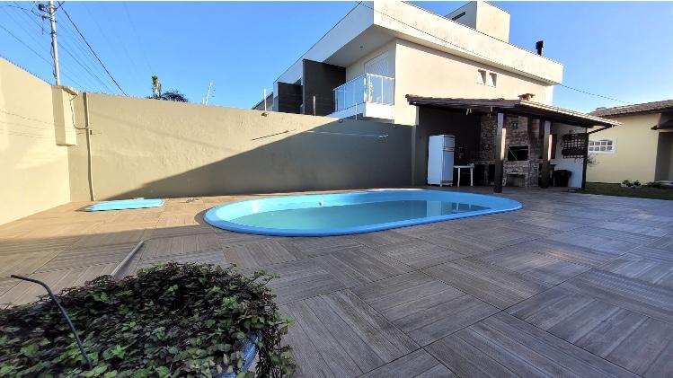 Casa à venda com 5 quartos, 200m² - Foto 3