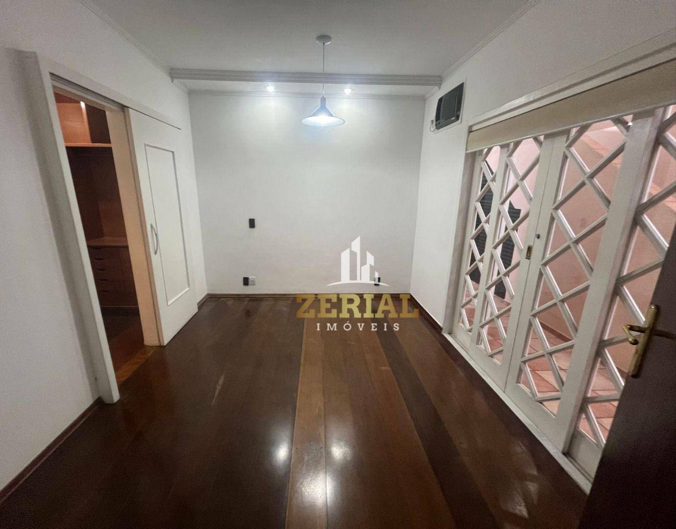 Casa à venda e aluguel com 3 quartos, 216m² - Foto 8