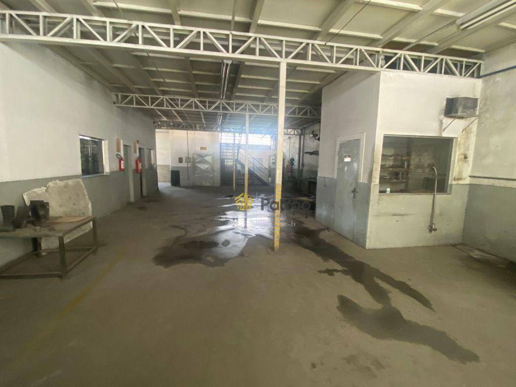 Depósito-Galpão-Armazém à venda, 2596m² - Foto 21