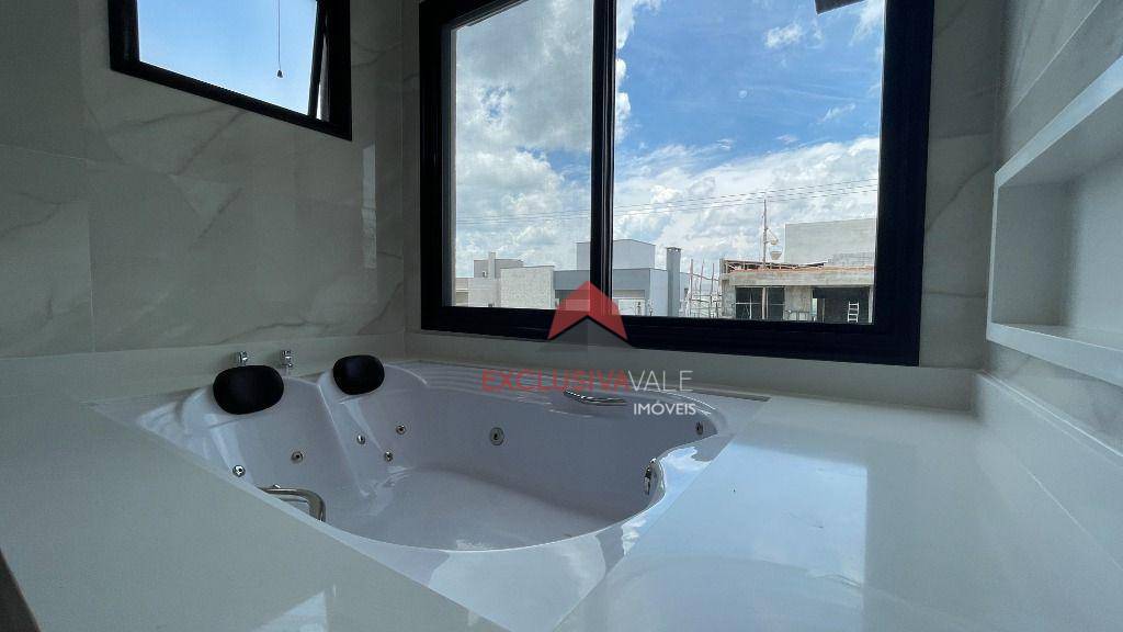 Casa de Condomínio à venda com 4 quartos, 350m² - Foto 29