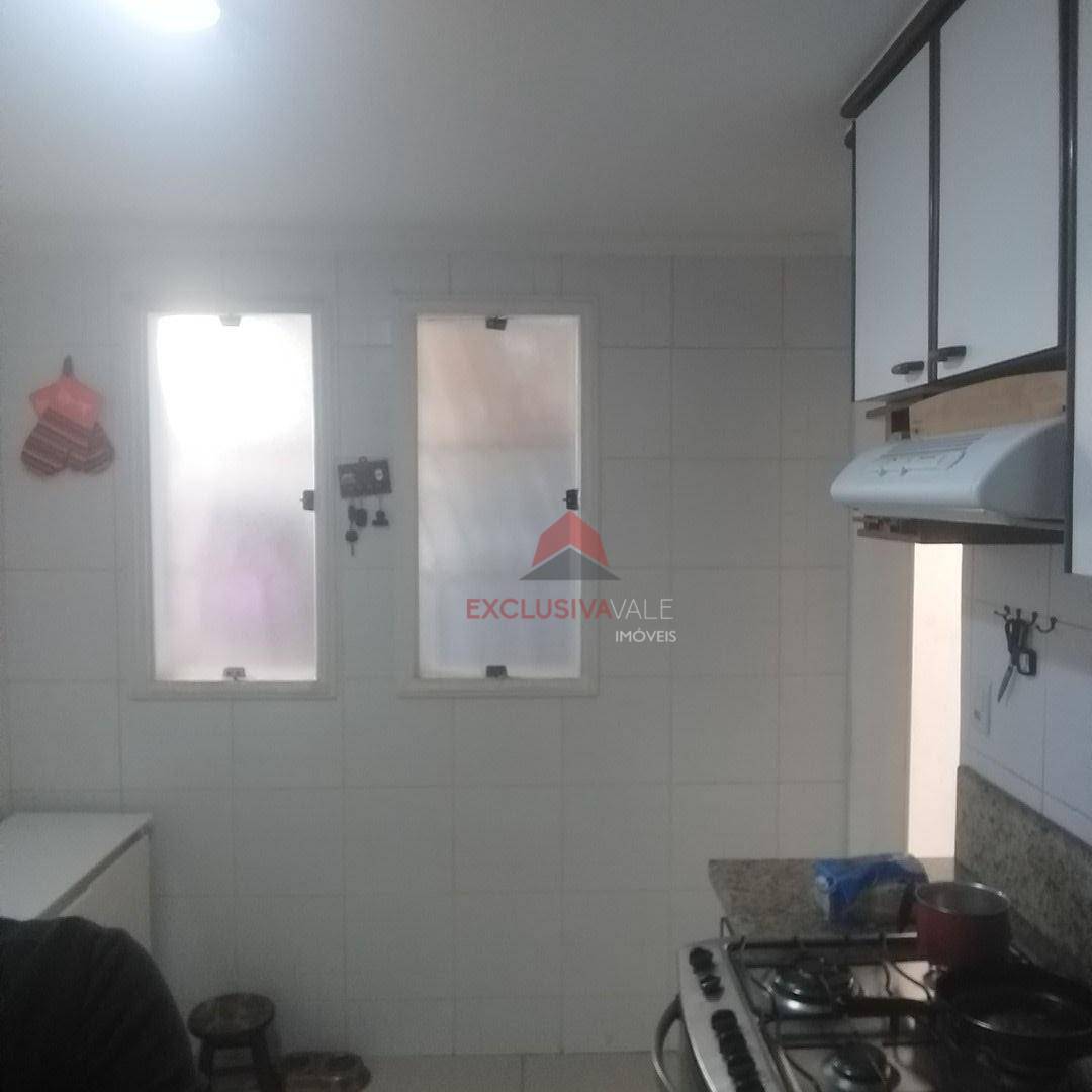 Casa para alugar com 3 quartos, 200m² - Foto 4