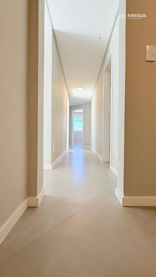 Apartamento à venda com 3 quartos, 140m² - Foto 9