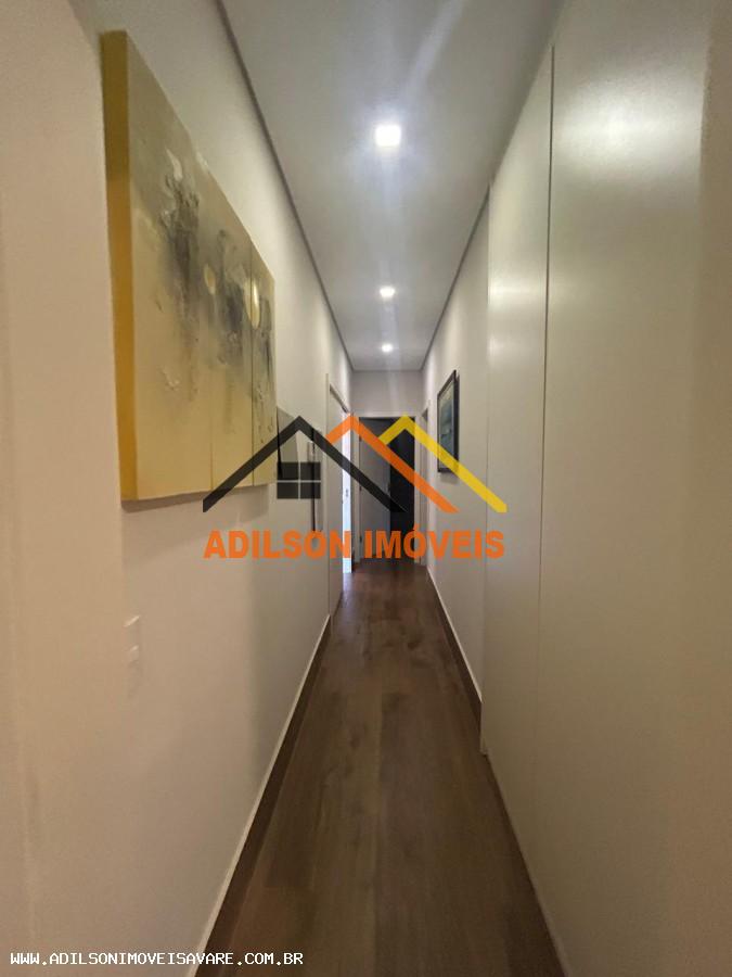 Casa à venda com 3 quartos, 210m² - Foto 12