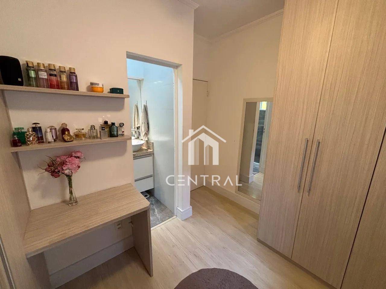 Casa à venda com 3 quartos, 100m² - Foto 5