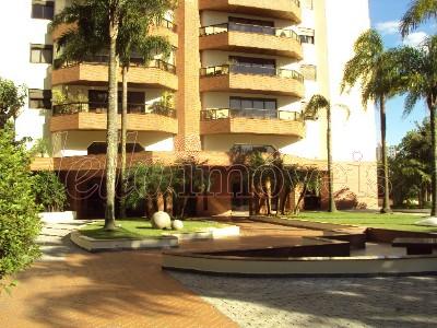 Apartamento para alugar com 3 quartos, 179m² - Foto 13