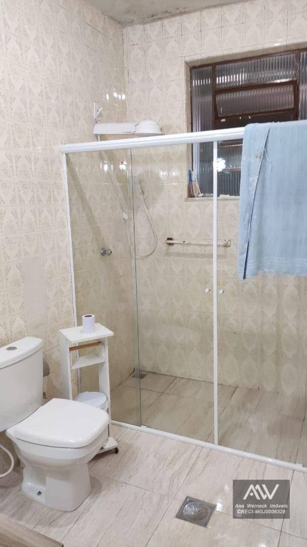 Casa à venda com 5 quartos, 170m² - Foto 10