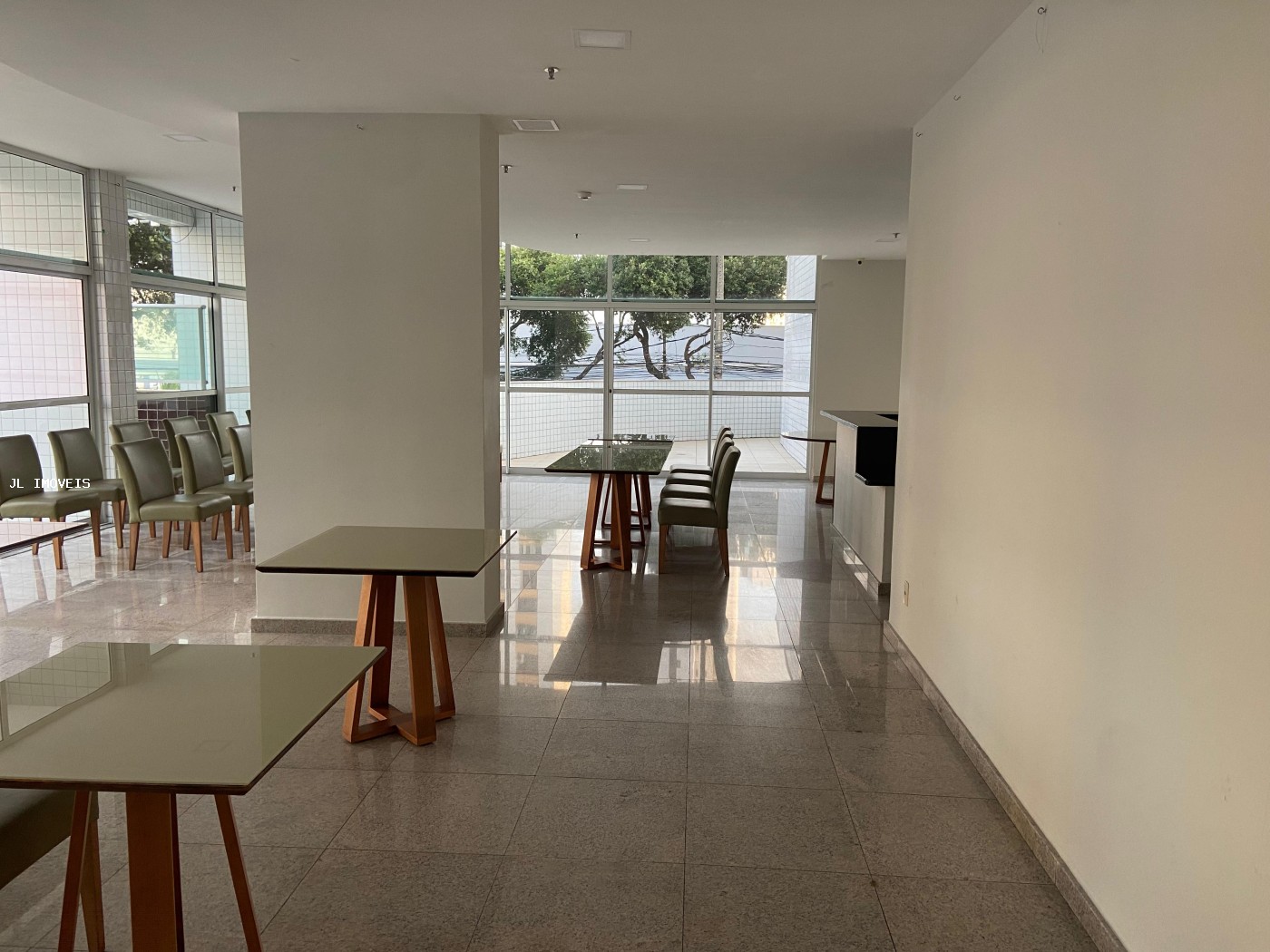 Apartamento à venda com 2 quartos, 57m² - Foto 17