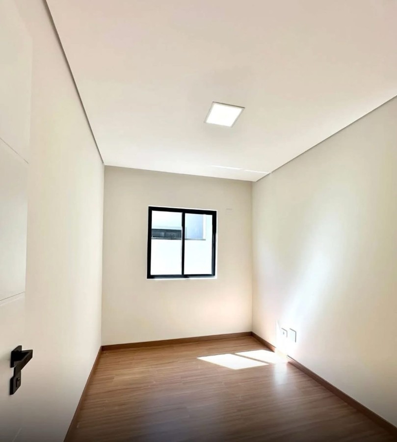 Casa à venda com 3 quartos, 106m² - Foto 9