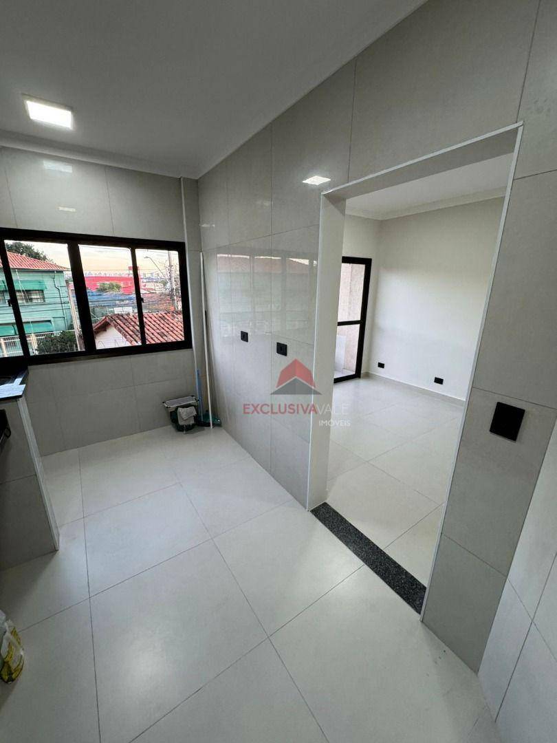 Apartamento à venda com 2 quartos, 65m² - Foto 4