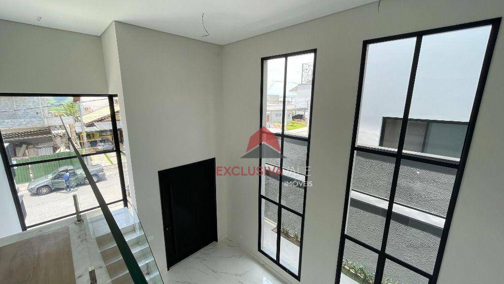 Casa de Condomínio à venda com 4 quartos, 350m² - Foto 11