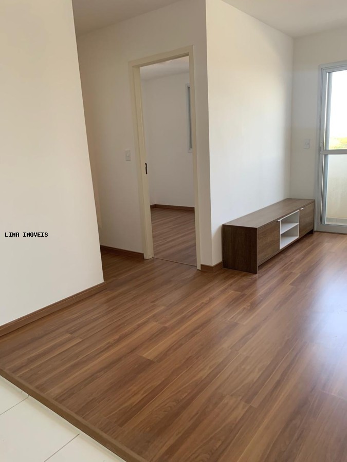 Apartamento para alugar com 2 quartos, 52m² - Foto 8